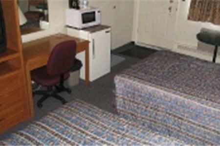 Hilltop Motor Inn Elk Point Bagian luar foto